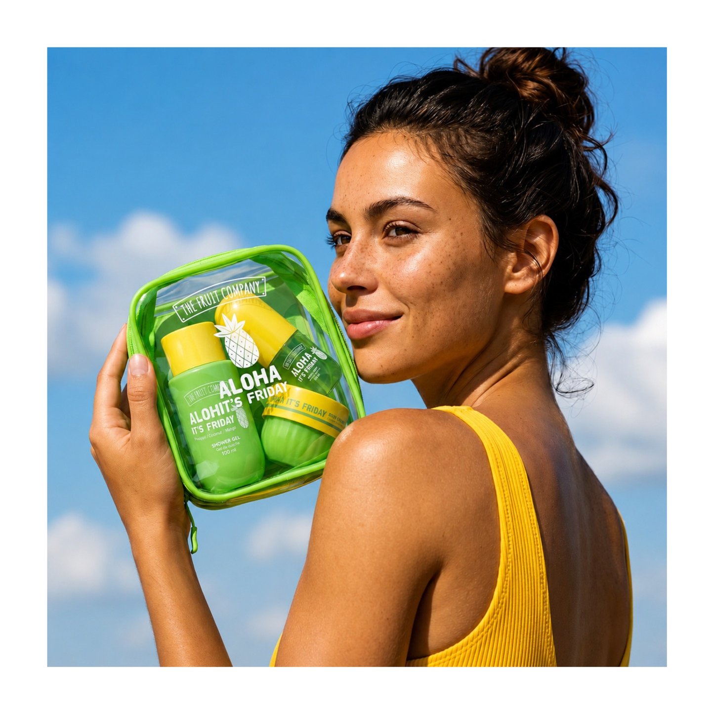 🌺 Précommande – Travel Bag The Fruit Company – Aloha It’s Friday ☀️ Vanille • Ananas • Coco (3 pièces )