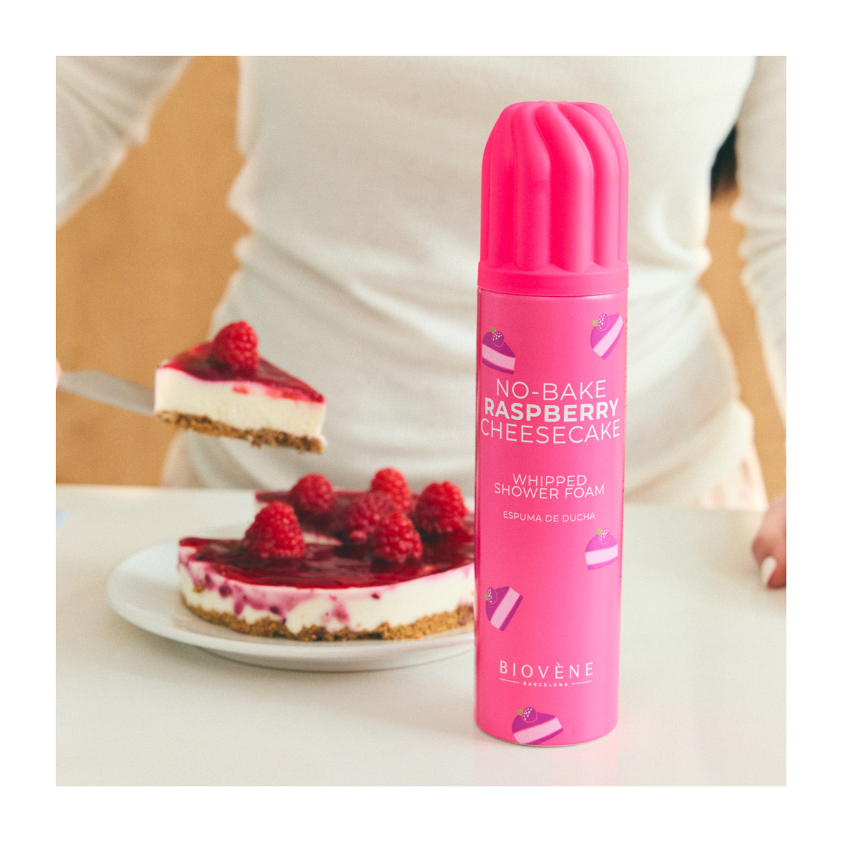 🍰🩷 Mousse de Douche Fouettée Raspberry Cheesecake – Framboise & Vanille – Biovène Barcelona | 250 ml
